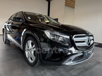 Mercedes-Benz GLA 220d FASCINATION 4Matic 7G-DCT 05/2016 - 4