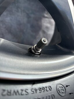 Originální Alu kola 5x114,3 Toyota Avensis,Verso 205/60/16 - 4