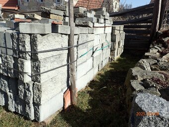 Betonové obkládací cihly 2. jakost - 4