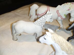 10. Schleich koně lipicán, fellský a jiní - 4