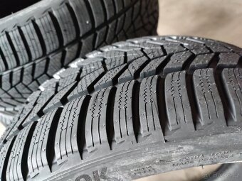 Zimní pneu Hankook 215 /40R18 - 4
