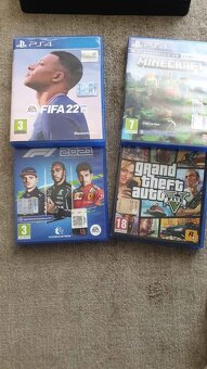 Playstation 4 slim - 4