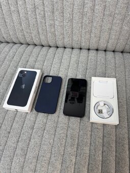 iPhone 13 Černý 128GB 100% Baterie - 4