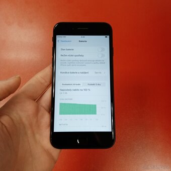 Apple iPhone SE 2020 64GB - 4