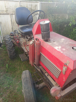 Prodám traktor - 4