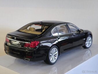 BMW 750LI 1:18 kyosho - 4