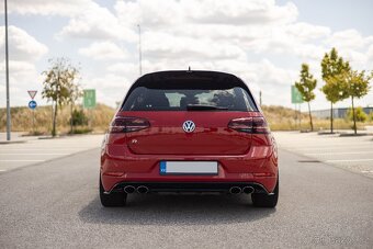 Volkswagen Golf VII (7.5) Facelift R 4x4 - 4