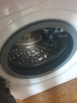 Prodám novou pračku- stěhování,  Hisense,  8kg - 4