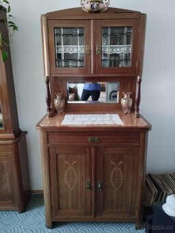 Starožitný nábytek - 4