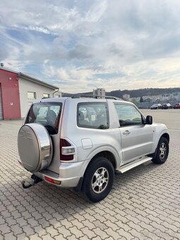 Mitsubishi Pajero 2.5tdi 4x4 - 4