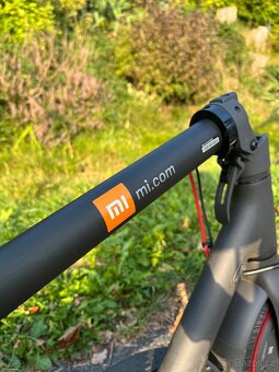 Elektrická koloběžka XIAOMI PRO 2 - 4