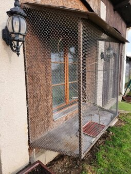 Voliéra před okno - 4