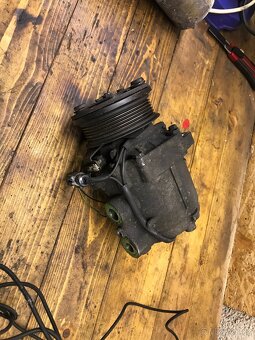 Díly motor 1.8tdci - 4