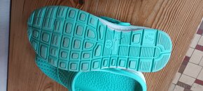 "Crocs"  pantofle gumové  China - 4