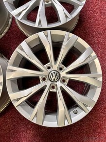 5x112 R17 originál VW Tiguan 2017 - TOP - 4
