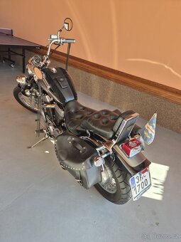 Suzuki Intruder 1400 - 4