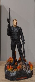 Terminátor:Arnold Schwarzenegger - 4