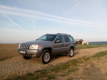 Jeep Grand Cherokee - 4