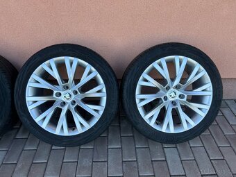 orig. letni alu kola Antares R18 235/45/18 - 4