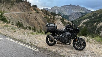 Yamaha MT-10 rok 2024 - 4
