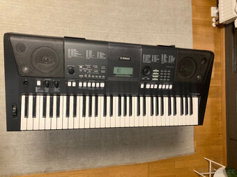 Klávesy Yamaha PSR E423 + skládací stojan - 4