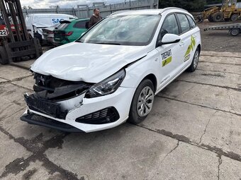 Hyundai I30 1.5i start plus pojizdne 2022 - 4