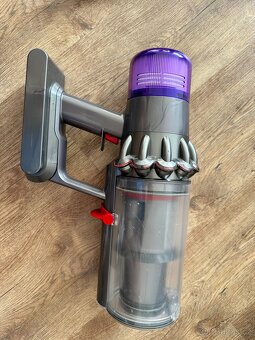 Dyson v11 - 4