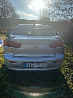 Prodám Mitsubishi Lancer 2011, 1.5i – auto po dopravní - 4