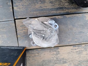 Ložisko kola Ford - 4