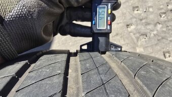 Letní pneu 245/45/19 Michelin - 4