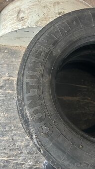 Pneu  225 75 R 17,5 - 4
