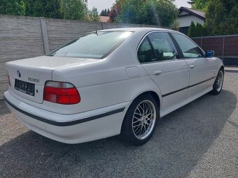 BMW 535i V8 Manuál - 4