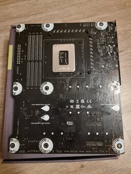 MSI MAG Z690 TOMAHAWK DDR4 sc 1700 - 4