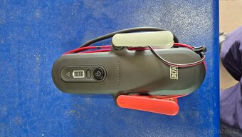 Nabíječka autobaterií DEFA SmartCharge 4A - 4