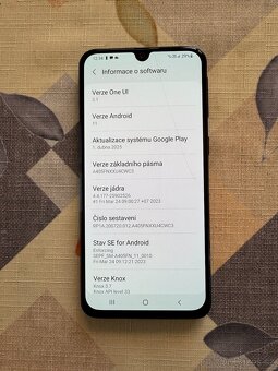 Samsung A40 - 4