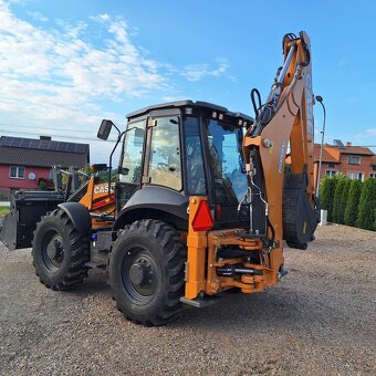 Traktor bagr Case 695SS - 4
