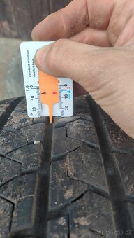 Pneu 205/65 R15C Barum Vanis 6mm - 4