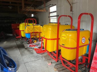 Postřikovače 600 l, záběr 12 m - 4