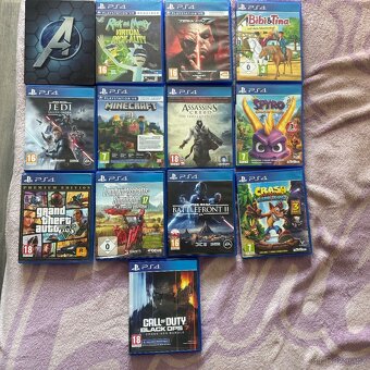 🎮 PS4 Slim 1 TB + 2 ovladače + PlayStation VR + 2× Move + k - 4
