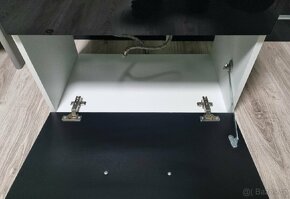 Závěsné koupelnové skříňky 4ks různé,umyvadlová s umyvadlem - 4