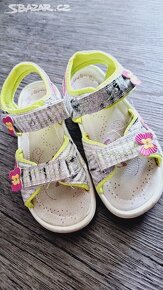 Dětské dívčí letní sandály vel.35 - 4