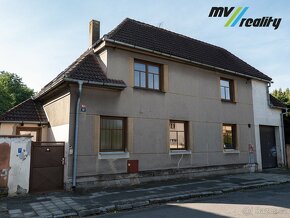 Lysá nad Labem, prodej rodinného domu o 2 bytových jednotkác - 4