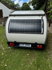 Minikaravan pro 2 osoby - přívěs do 750 kg, nebrzděný - 4