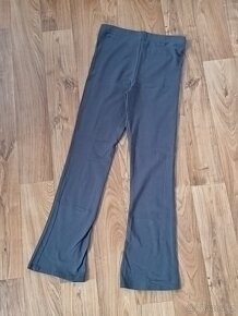 Elastické leginy s rozšířenými nohavicemi - 4