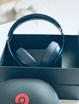 Apple Beast Studios Pro 3 - 4