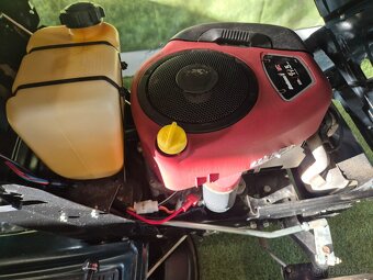 Zahradní traktůrek sekačka MTD 17,5hp - 4