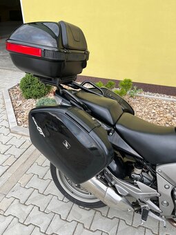 Honda CBF 1000 - 4