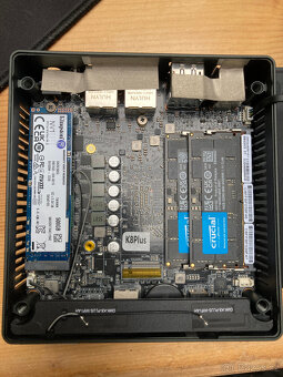 Minipc NUC AMD Ryzen 7 8845HS 32GB RAM 500 GB SSD OCULINK - 4