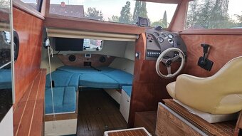Kajutová loď s dieselovým motorem 26 HP - použitá - 4