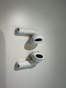 Prodám Apple AirPods 4 - 4